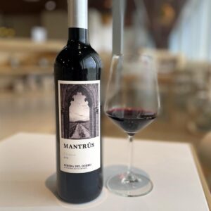 750ml Mantrús Crianza Red Wine